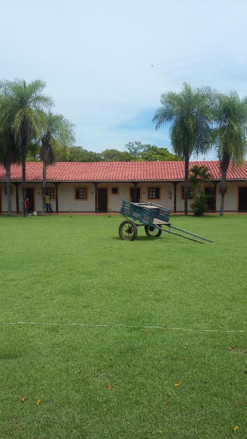 El Pantanal Hotel & Resort Puerto Quijarro  Kültér fotó