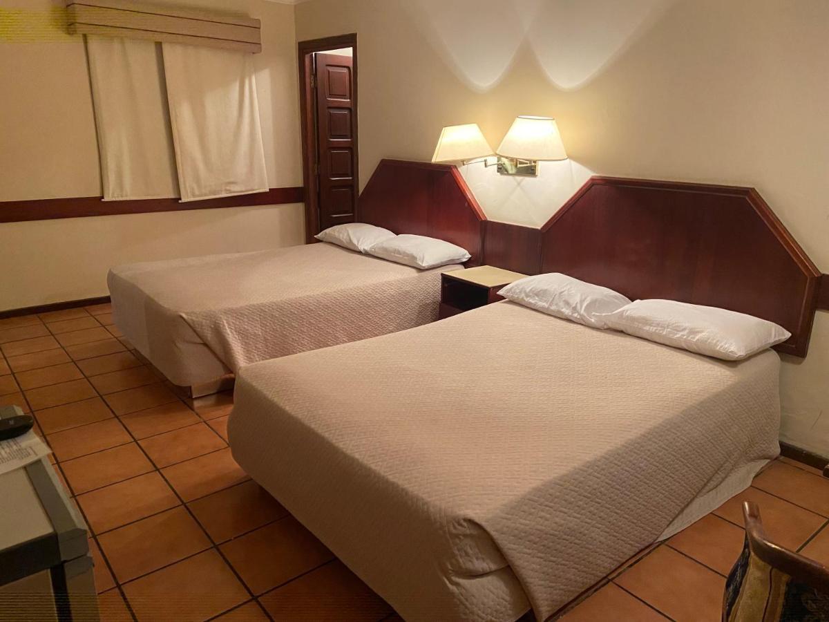 El Pantanal Hotel & Resort Puerto Quijarro  Kültér fotó